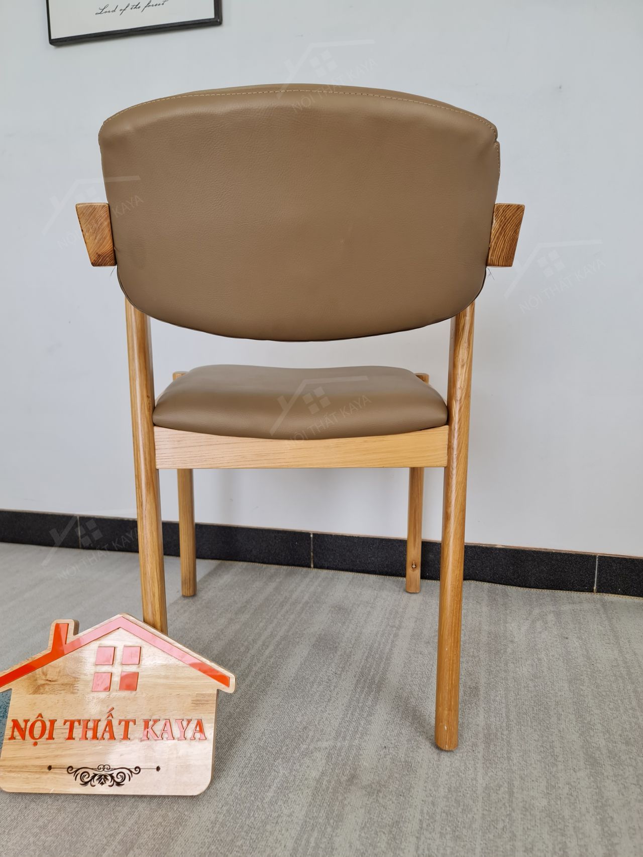 Ghế KAI gỗ tự nhiên bọc nệm Simili - Ảnh 5